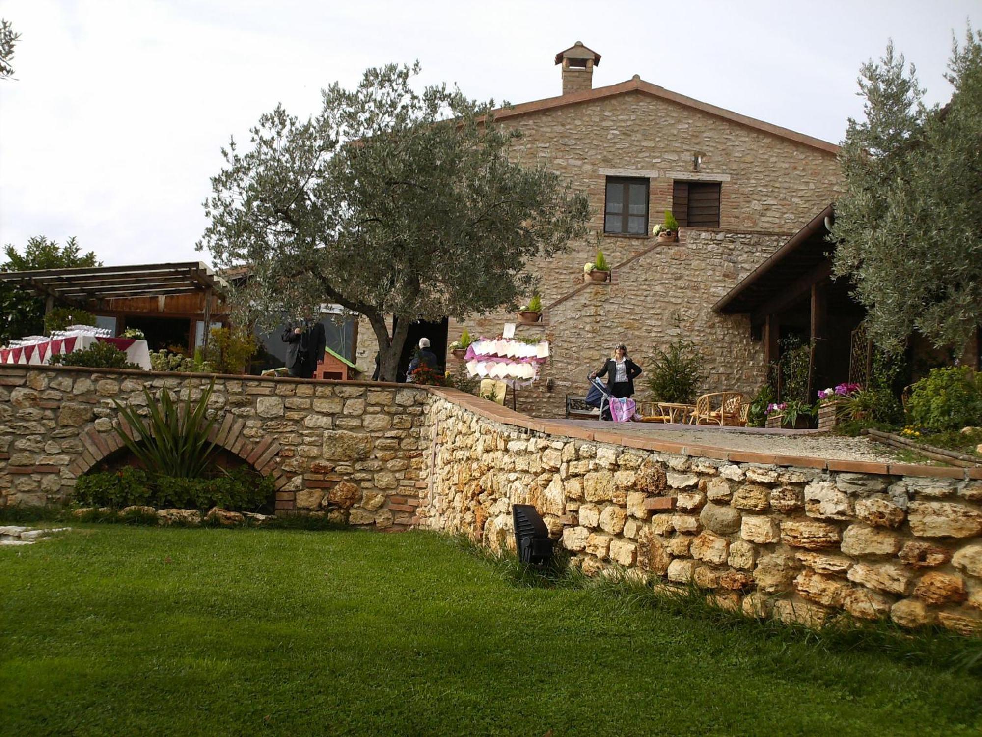 San Terenziano Agriturismo La Casella מראה חיצוני תמונה
