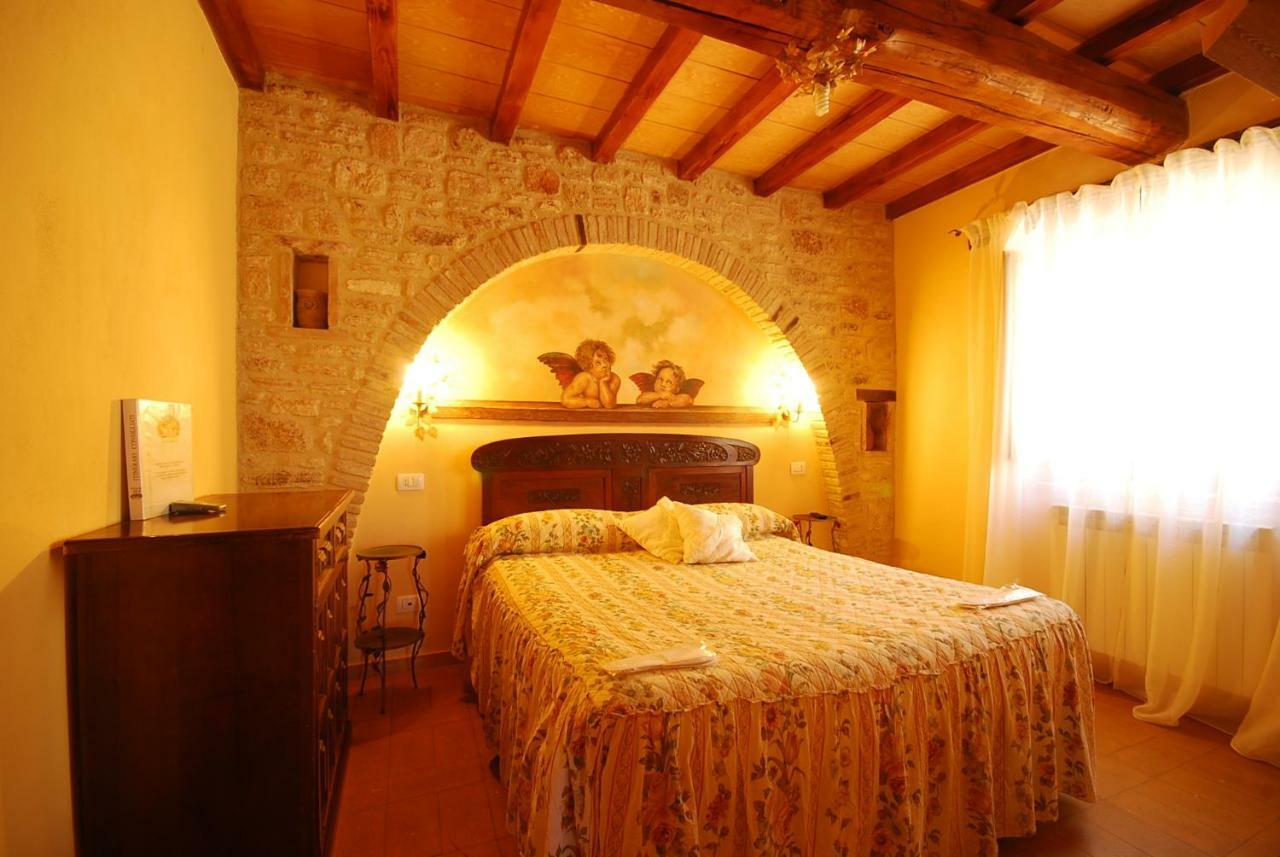 San Terenziano Agriturismo La Casella מראה חיצוני תמונה